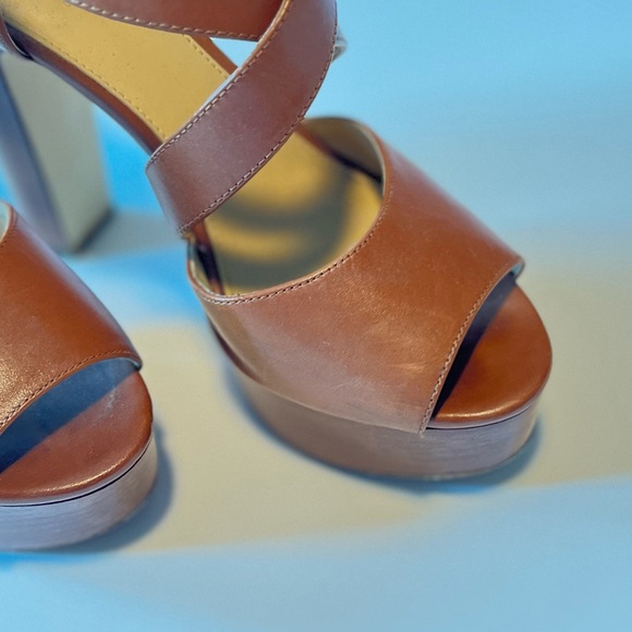 đź‘ Michael Kors Heelsđź‘ - Picture 2 of 5